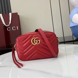 Gucci Marmont Belt bag Red